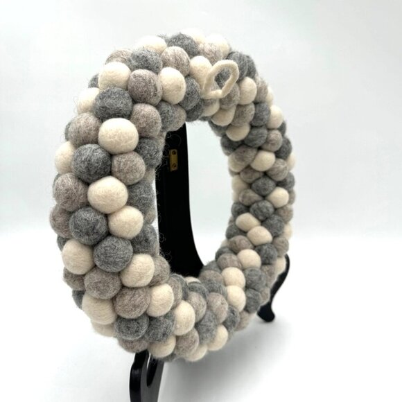 Trader Joe’s Gray Ivory Handcrafted Felted Wool Wreath 9” gray white Made In Nep - Picture 9 of 10